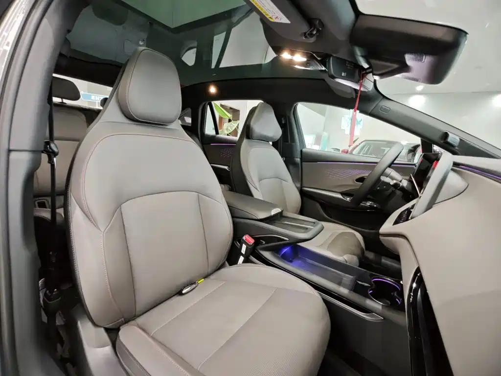 Hongqi EH7 2025 2025 640 AWD Smart Selection Edition