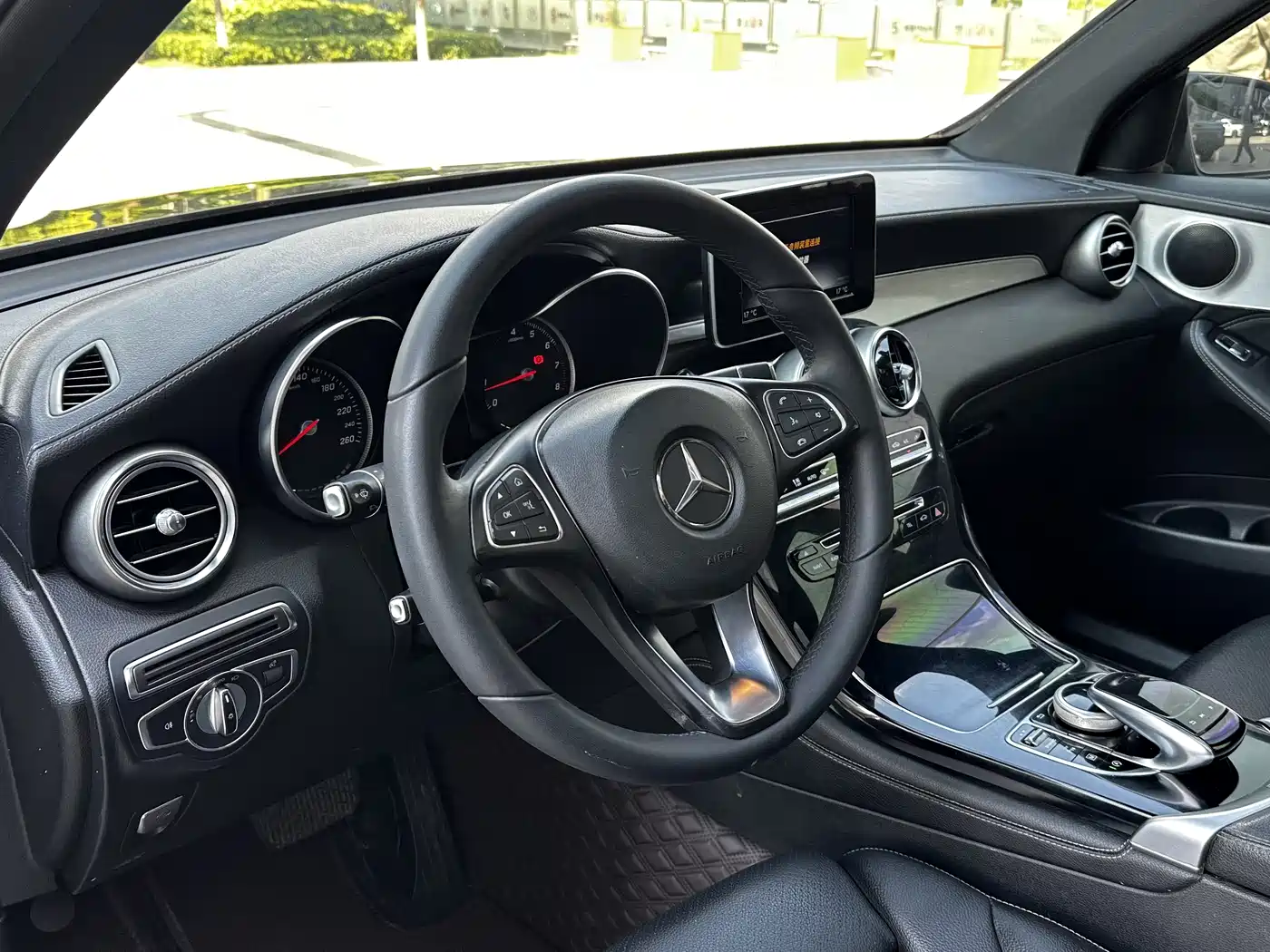 Mercedes-Benz GLC 2017 GLC 200 4MATIC фото 5