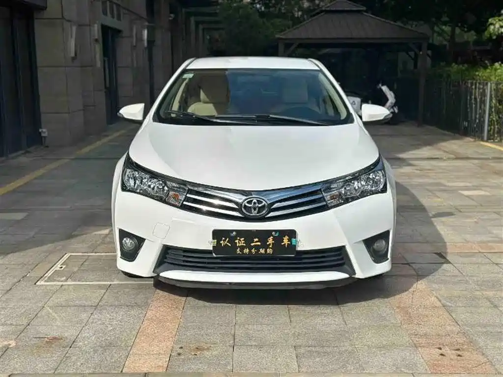Toyota Corolla 2017 1.6L Manual GL фото 2