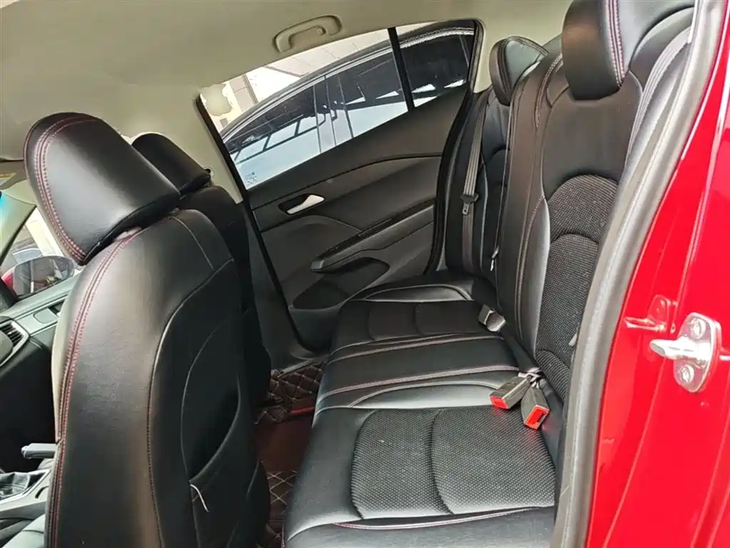 Chevrolet Cavalier 2016 1.5L Automatic Enjoyment Edition фото 17
