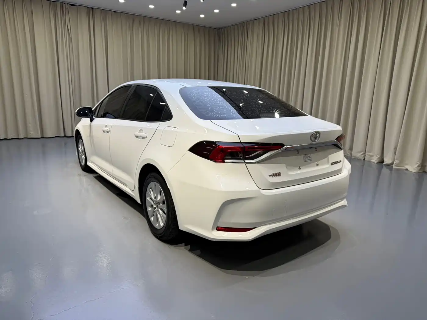 Toyota Corolla 2021 TNGA 1.5L CVT Elite Edition фото 14