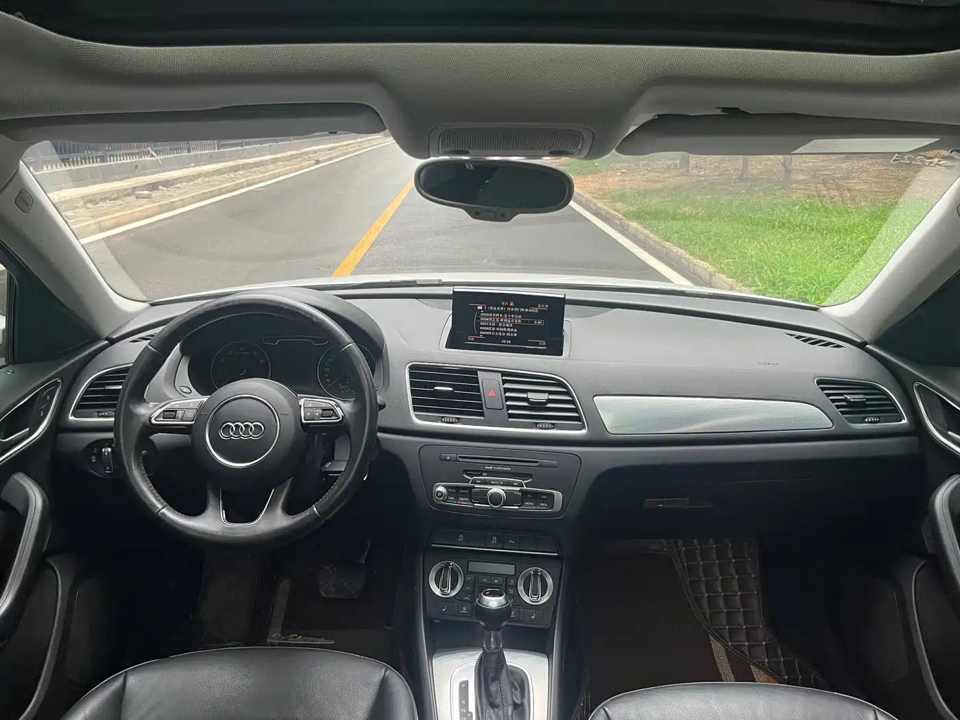 Audi Q3 2014 2015 35 TFSI Comfort
