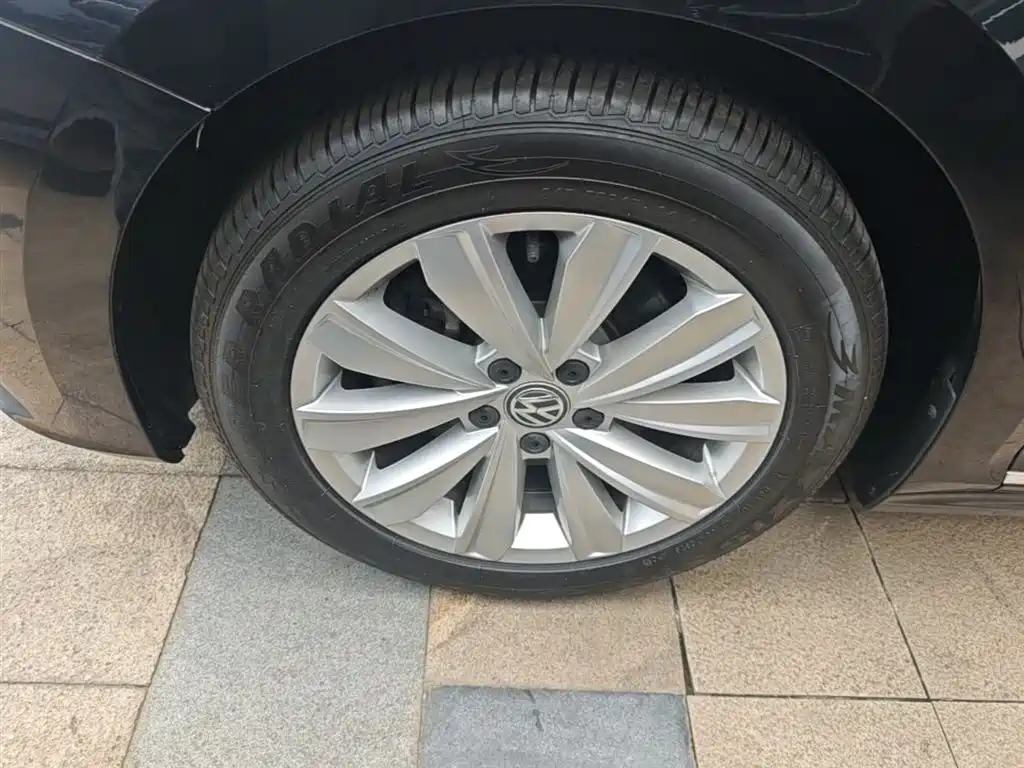 Volkswagen Passat 2019 330TSI Elite Version China VI фото 23
