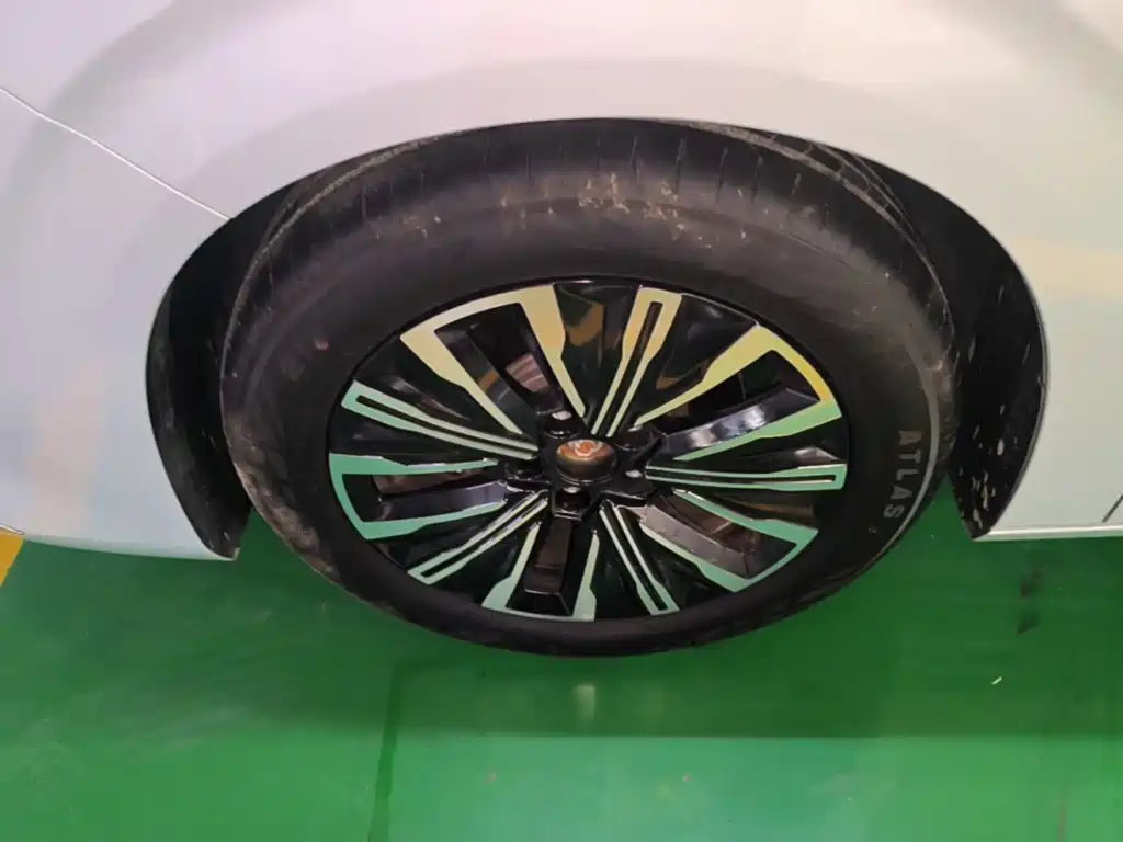 Wuling Motors Xingguang 730 New Energy 2025 2025 Model Plug-in Hybrid Base Version