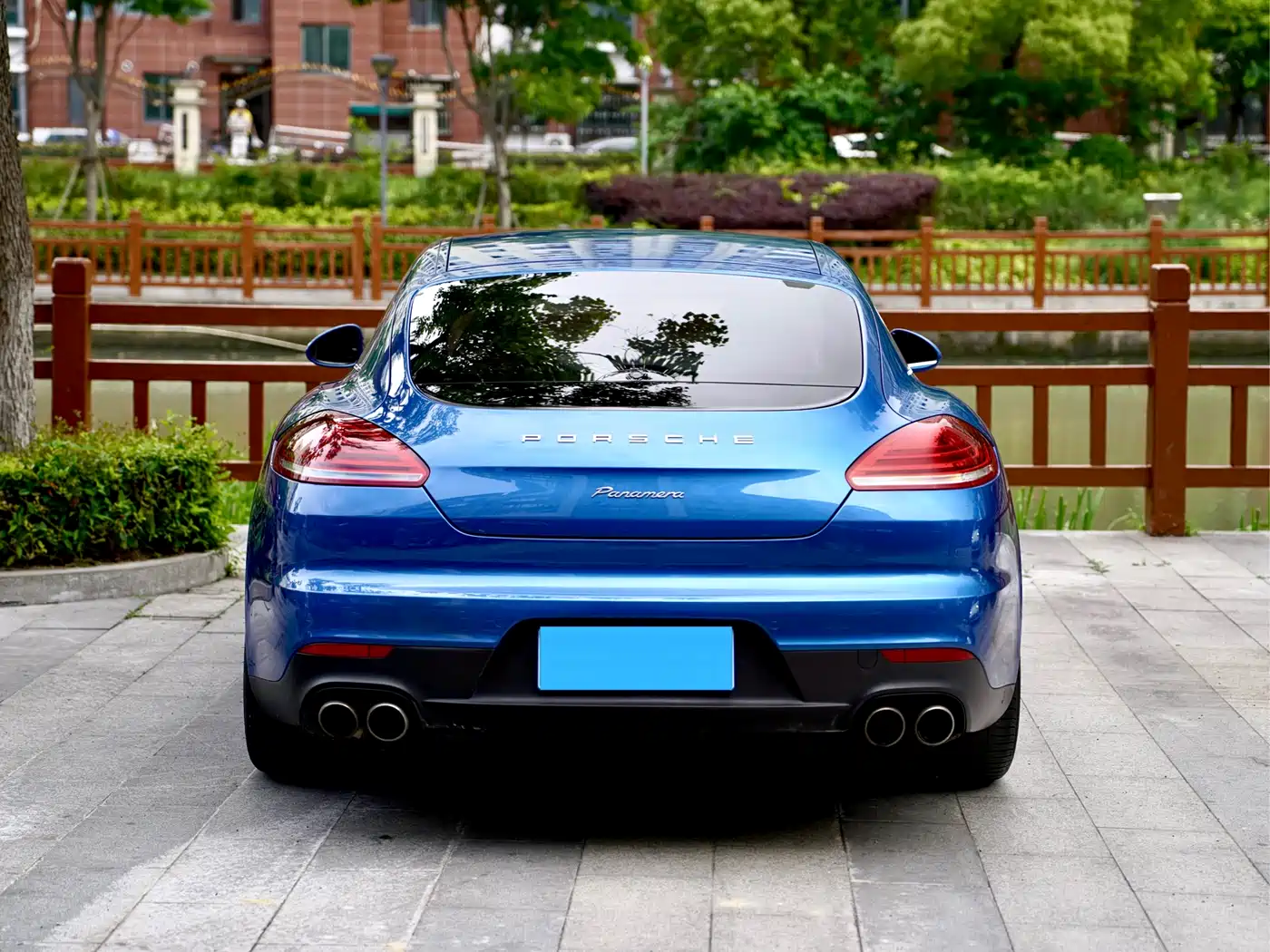 Porsche Panamera 2016 Panamera Executive Edition 3.0T фото 4