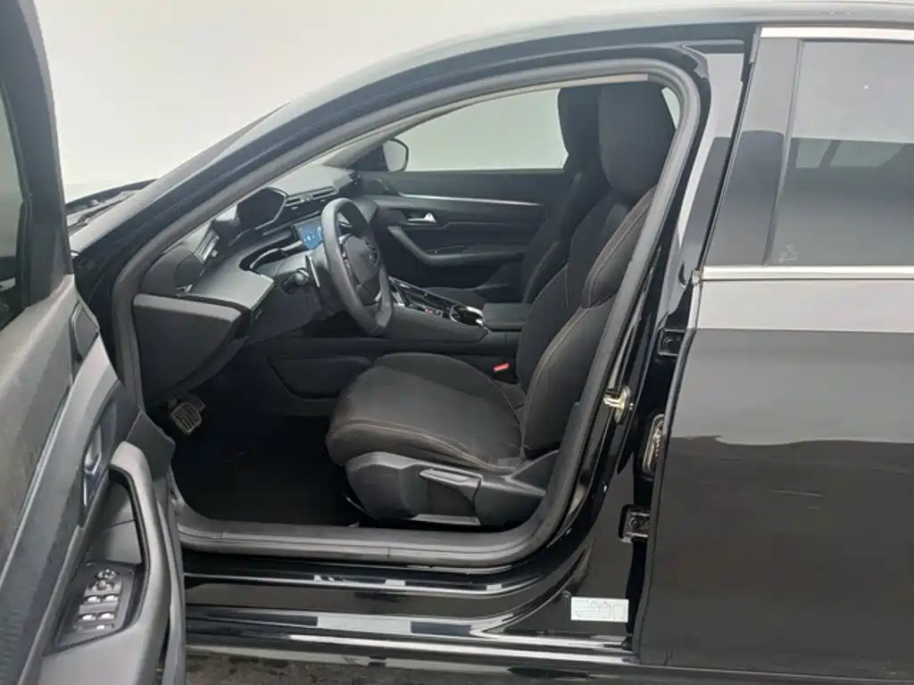 Фото 7 - Peugeot 508