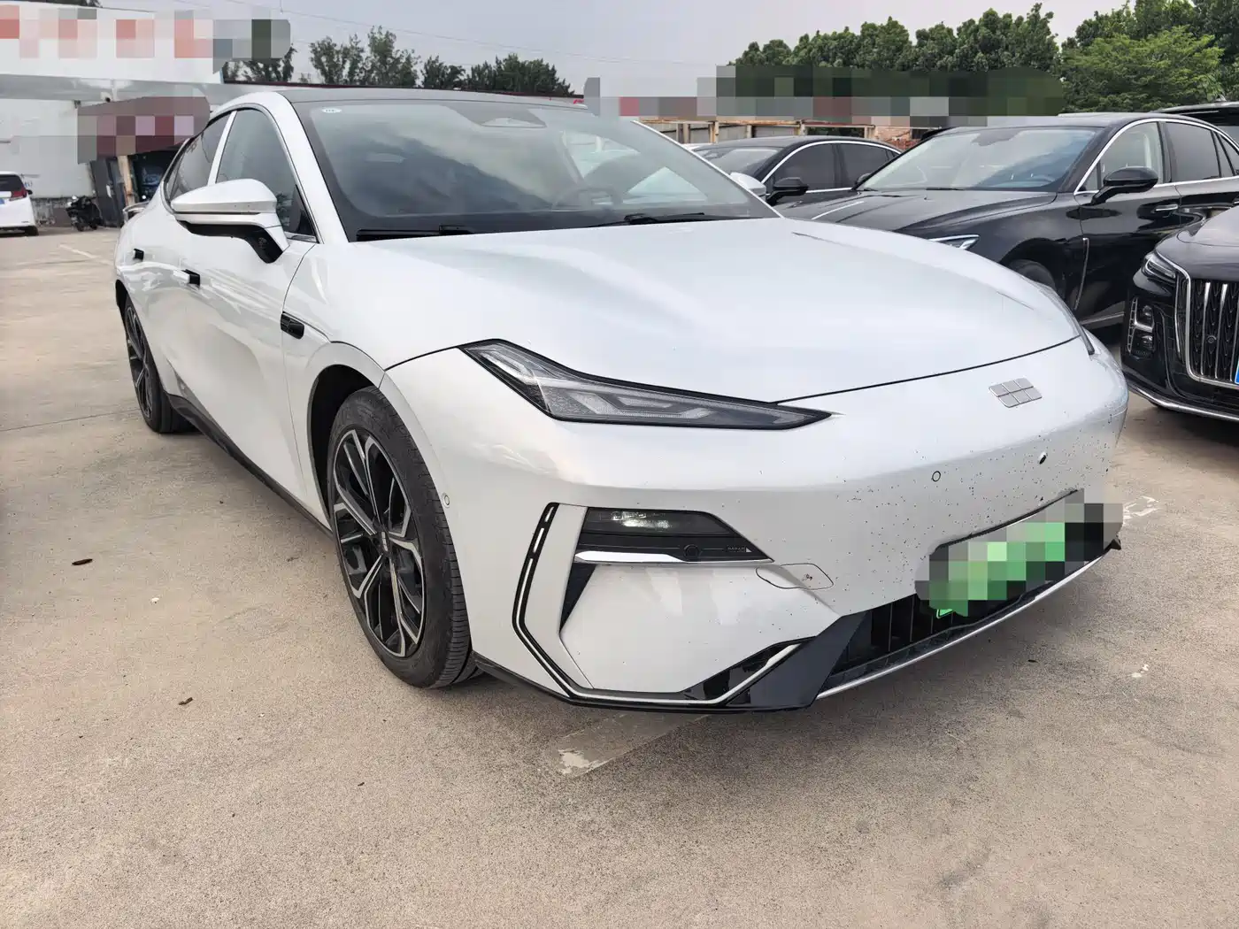 Geely Galaxy Galaxy E8 2025 700km Long Voyage Smart Drive Edition фото 3