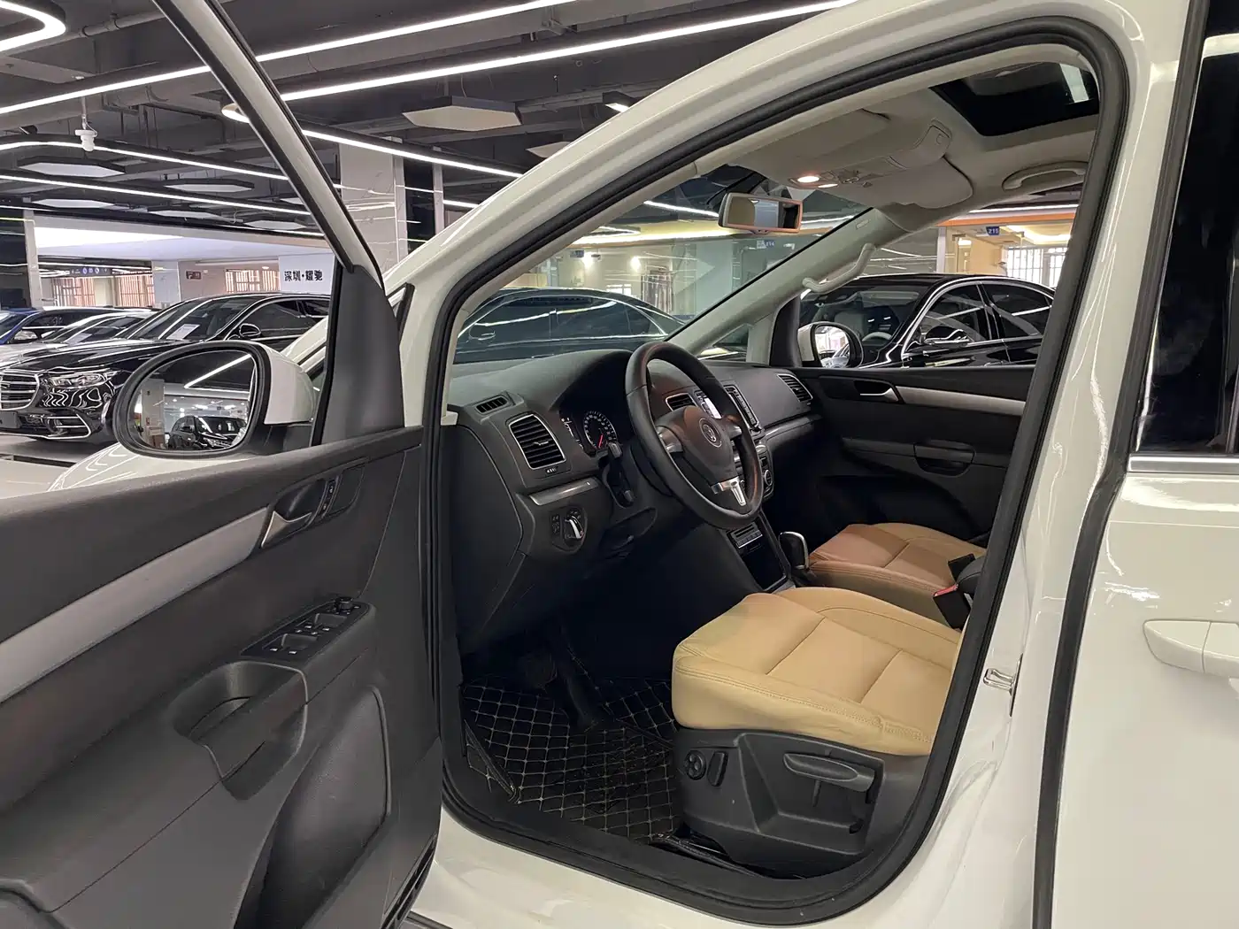 Volkswagen Sharan 2013 1.8TSI Standard фото 6