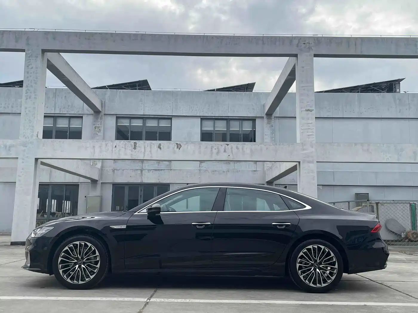 Audi A7L 2026 2025 Model Year 45 TFSI Luxury