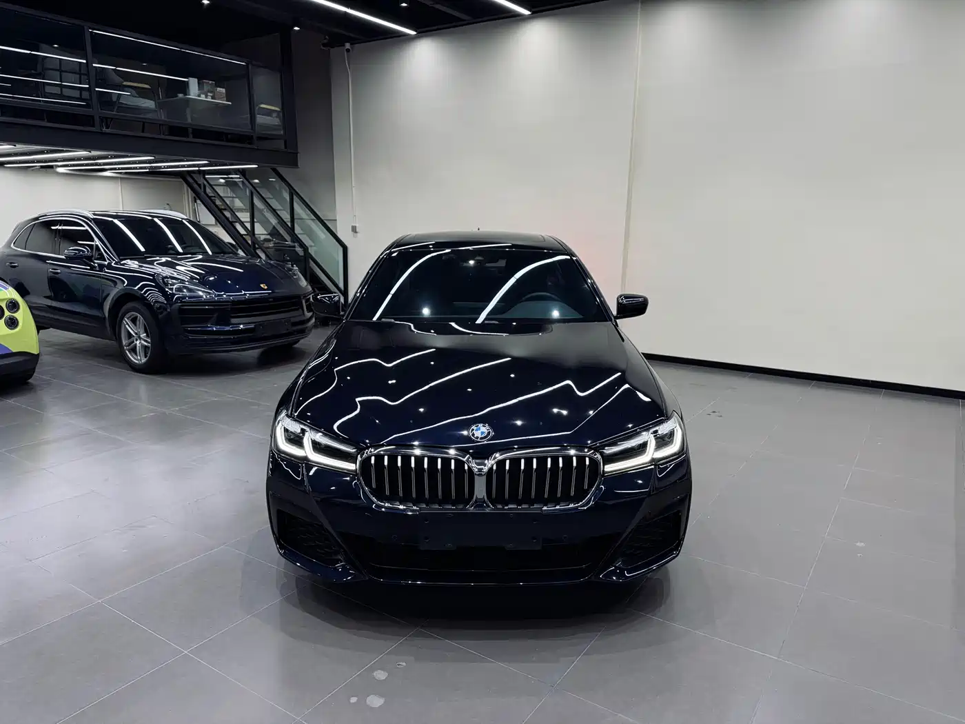 BMW 5-SERIES