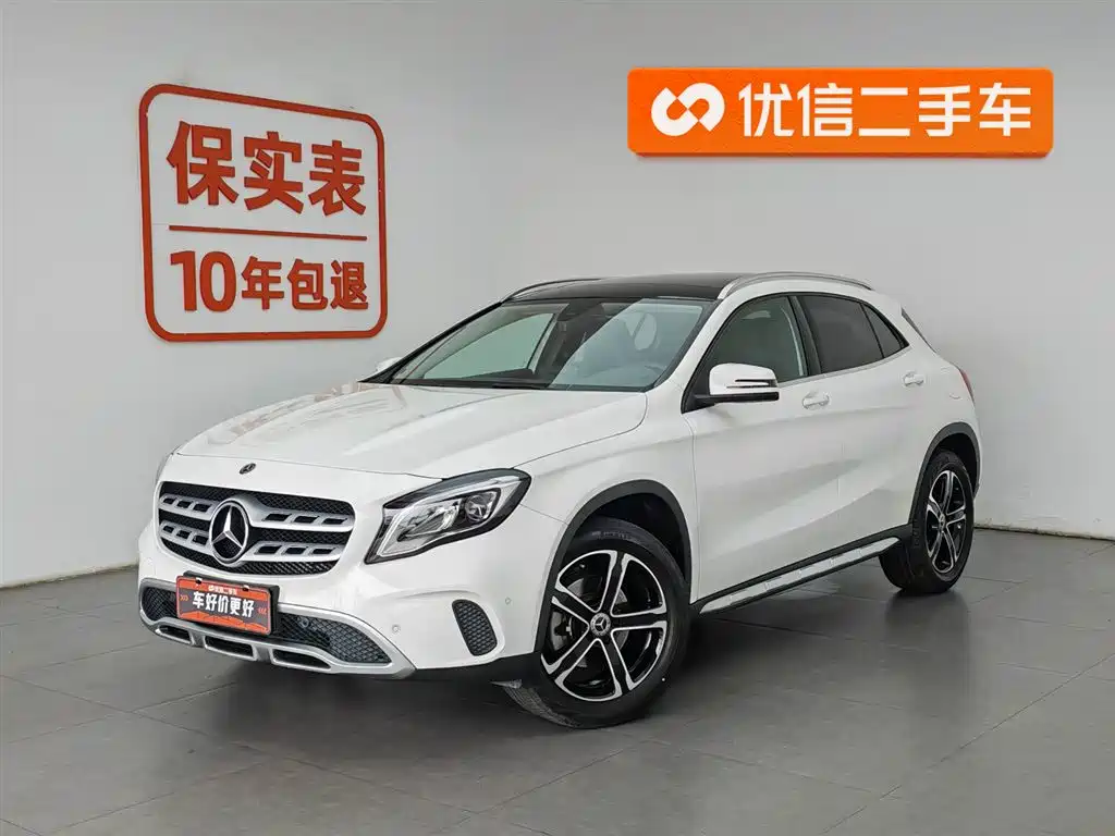 Mercedes-Benz GLA 2018 GLA 200 Fashion