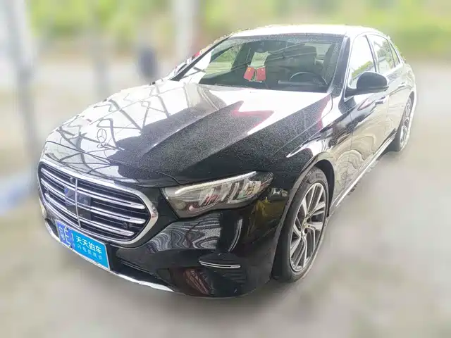 Mercedes-Benz E-Class 2024 E 300 L Fashion — фото 1