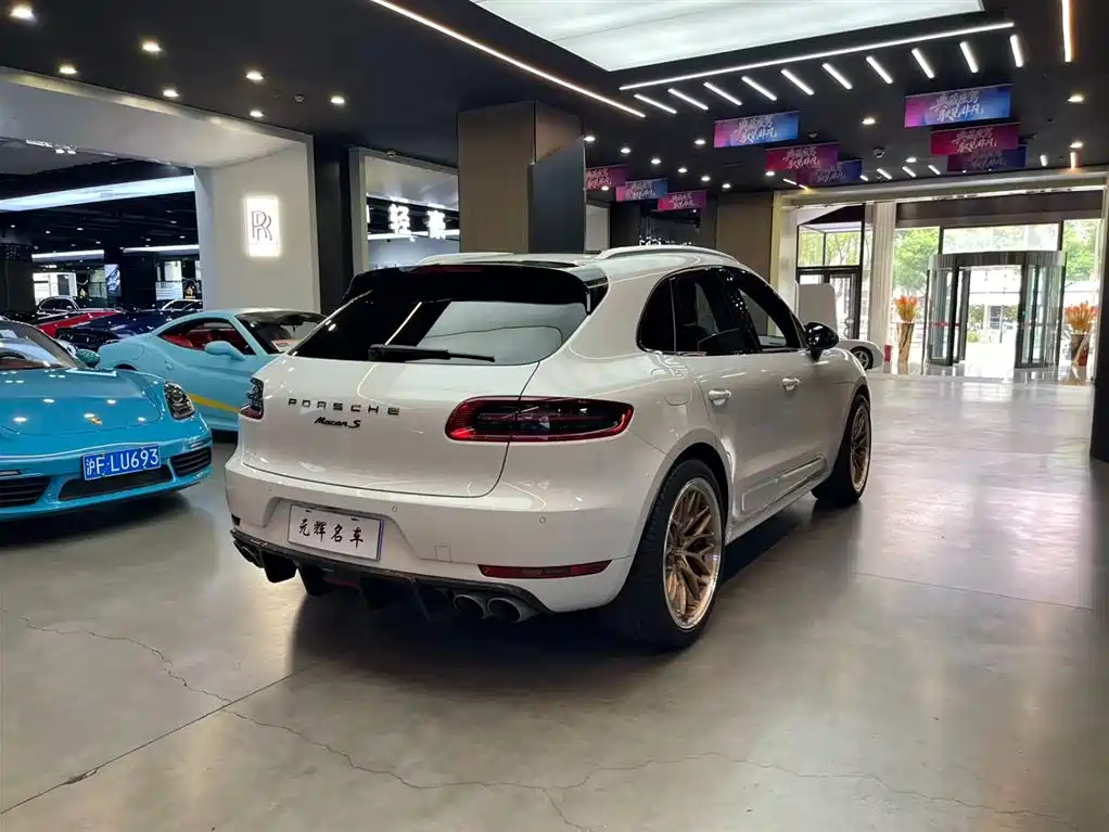 Porsche Macan 2017 Macan S 3.0T фото 19