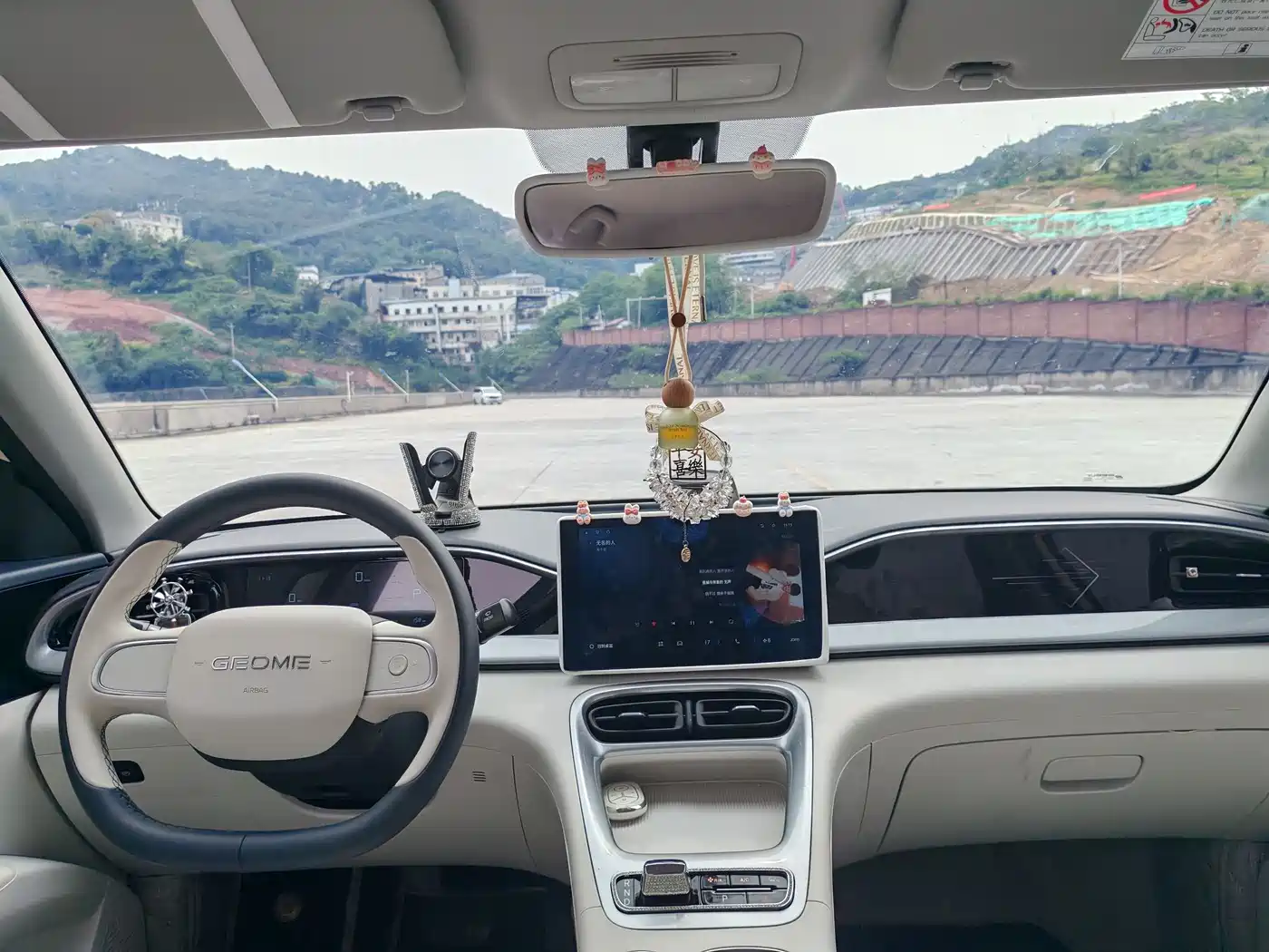 Geely Galaxy Starry Wish 2025 310km Youth Edition фото 13