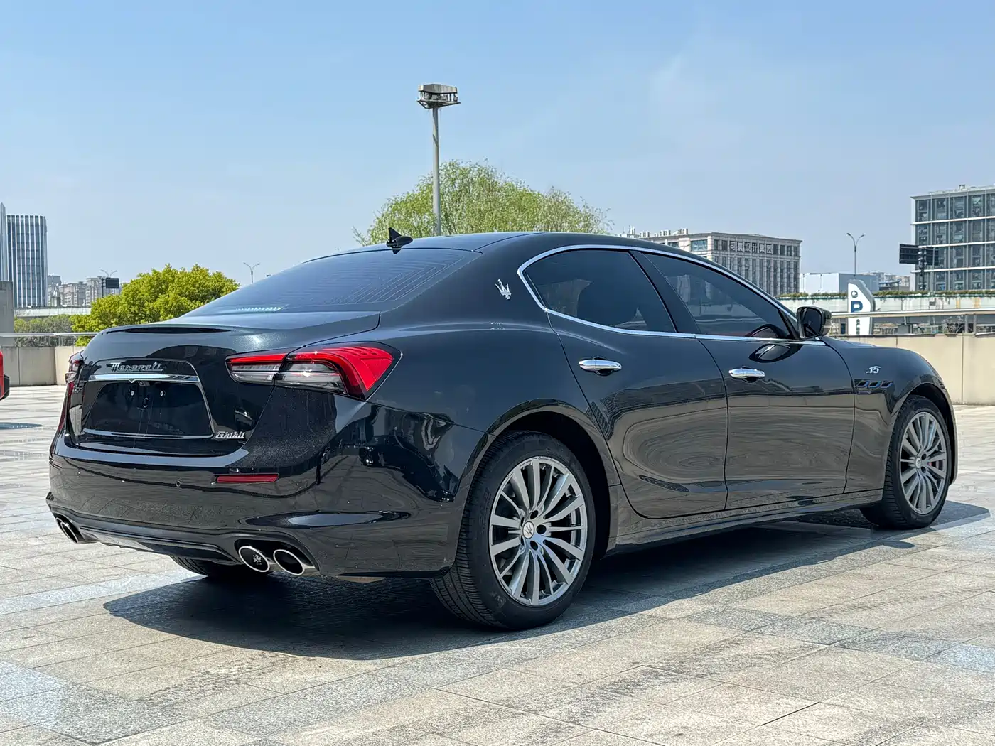 MASERATI GHIBLI