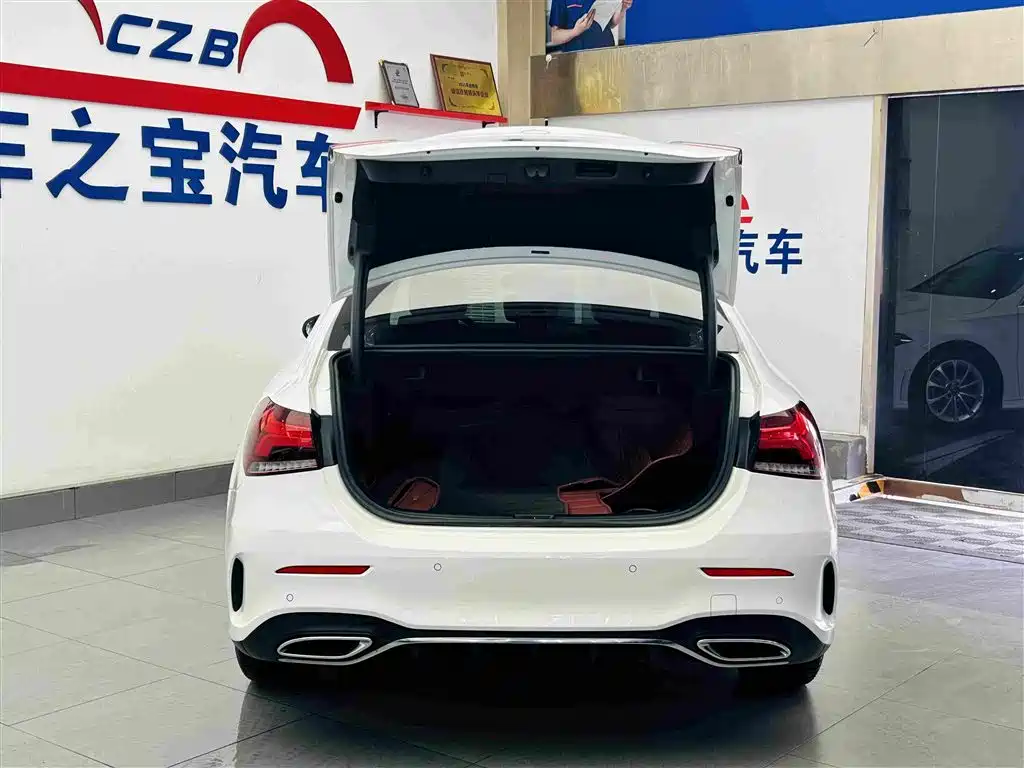 MERCEDES-BENZ CLASS A