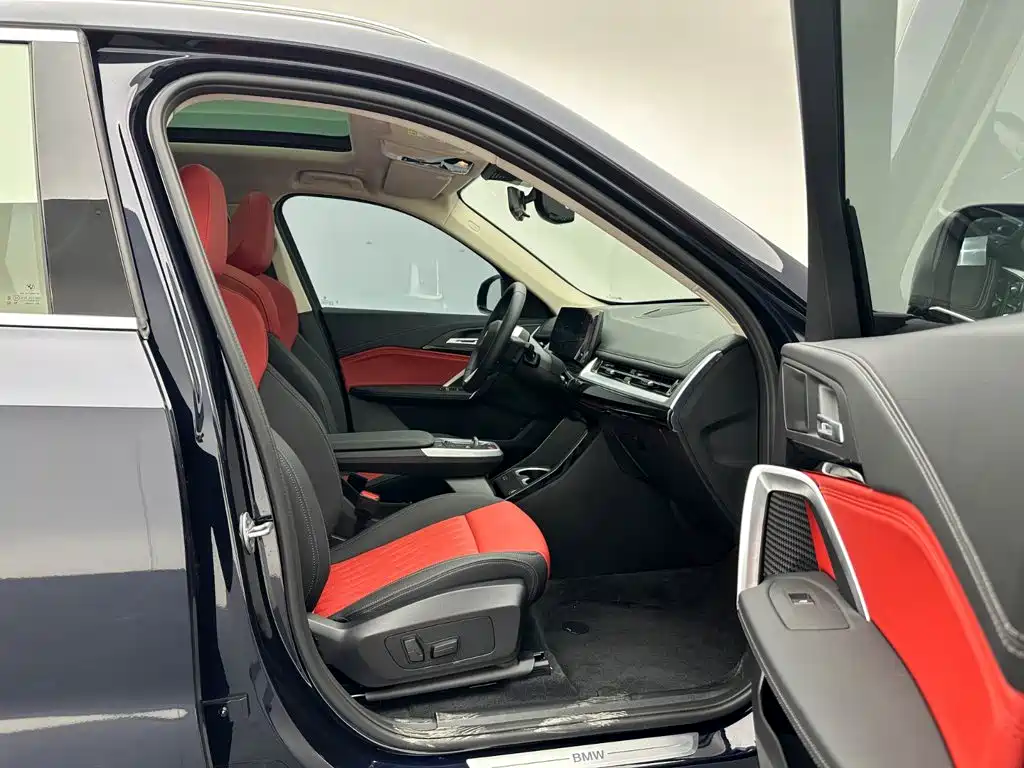BMW iX1 2026 2026 eDrive25L X Design Package
