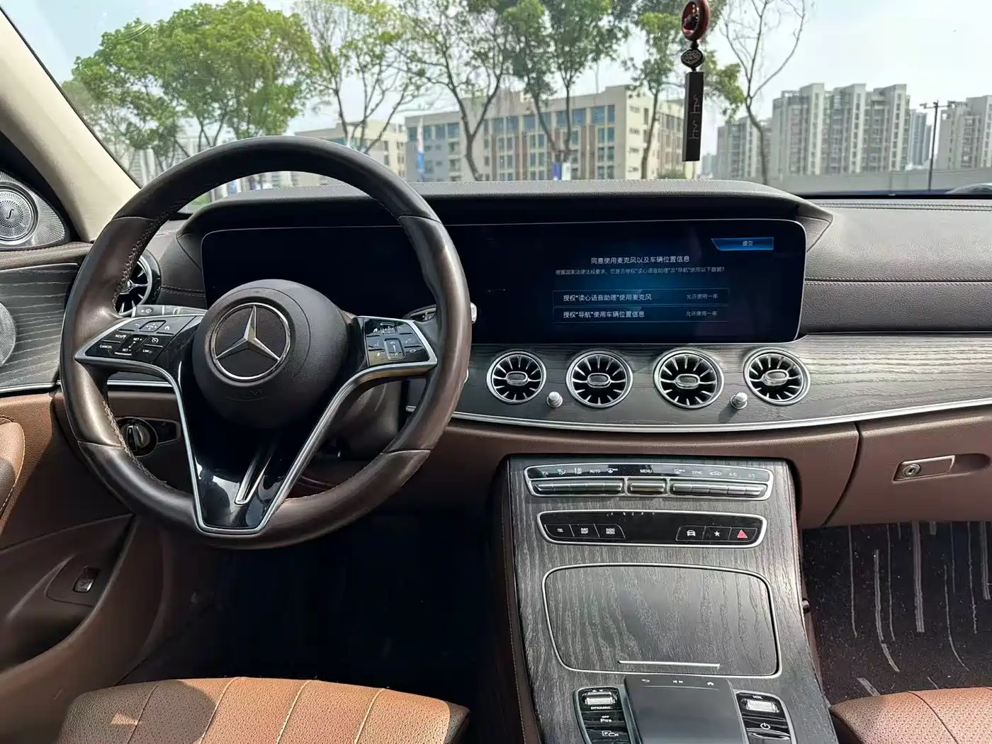 Mercedes-Benz E-Class 2022 Model Facelift II E 260 L фото 5