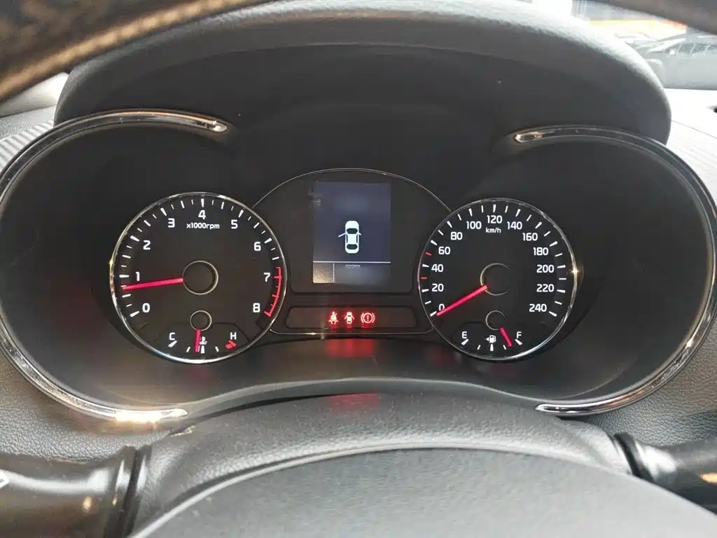 Kia K3 2013 1.6L Manual GLS фото 4