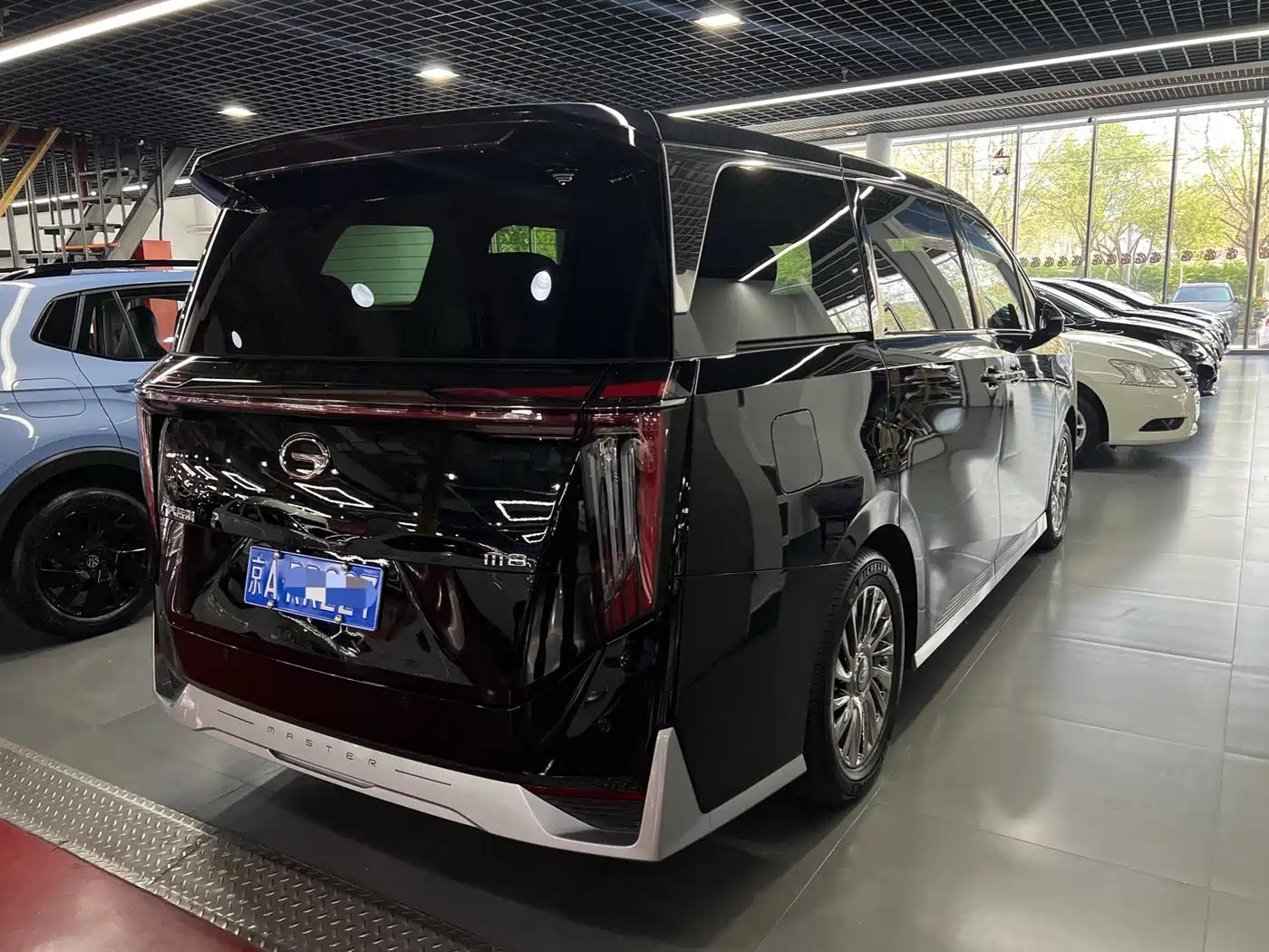 GAC Trumpchi Trumpchi M8 2023 Model Master Series 400T Flagship Edition фото 3