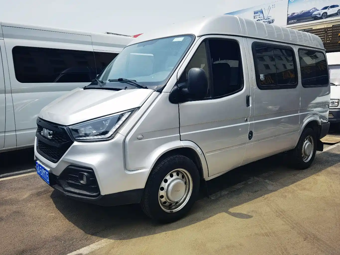 Jiangling Tesun 2019 2.8T Commercial Short Wheelbase Medium Roof 6-Seater China VI JX493