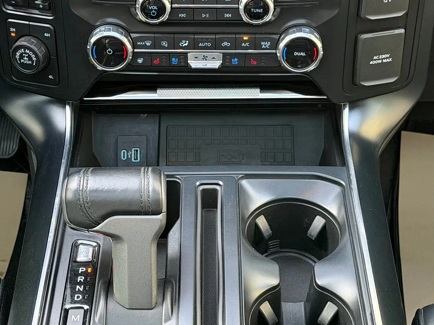 FORD F-150 RAPTOR