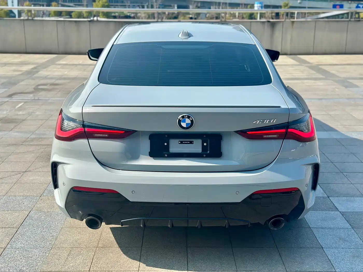 BMW 4 Series 2024 430i M Sport Shadow Edition фото 17