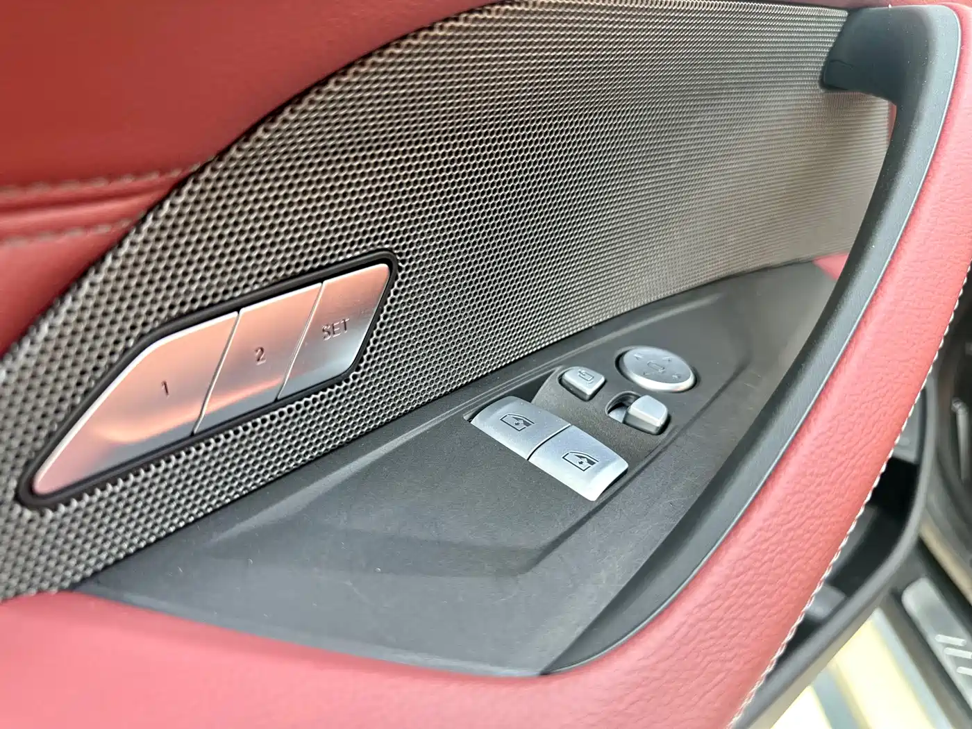 BMW 4 Series 2024 430i M Sport Shadow Edition фото 4