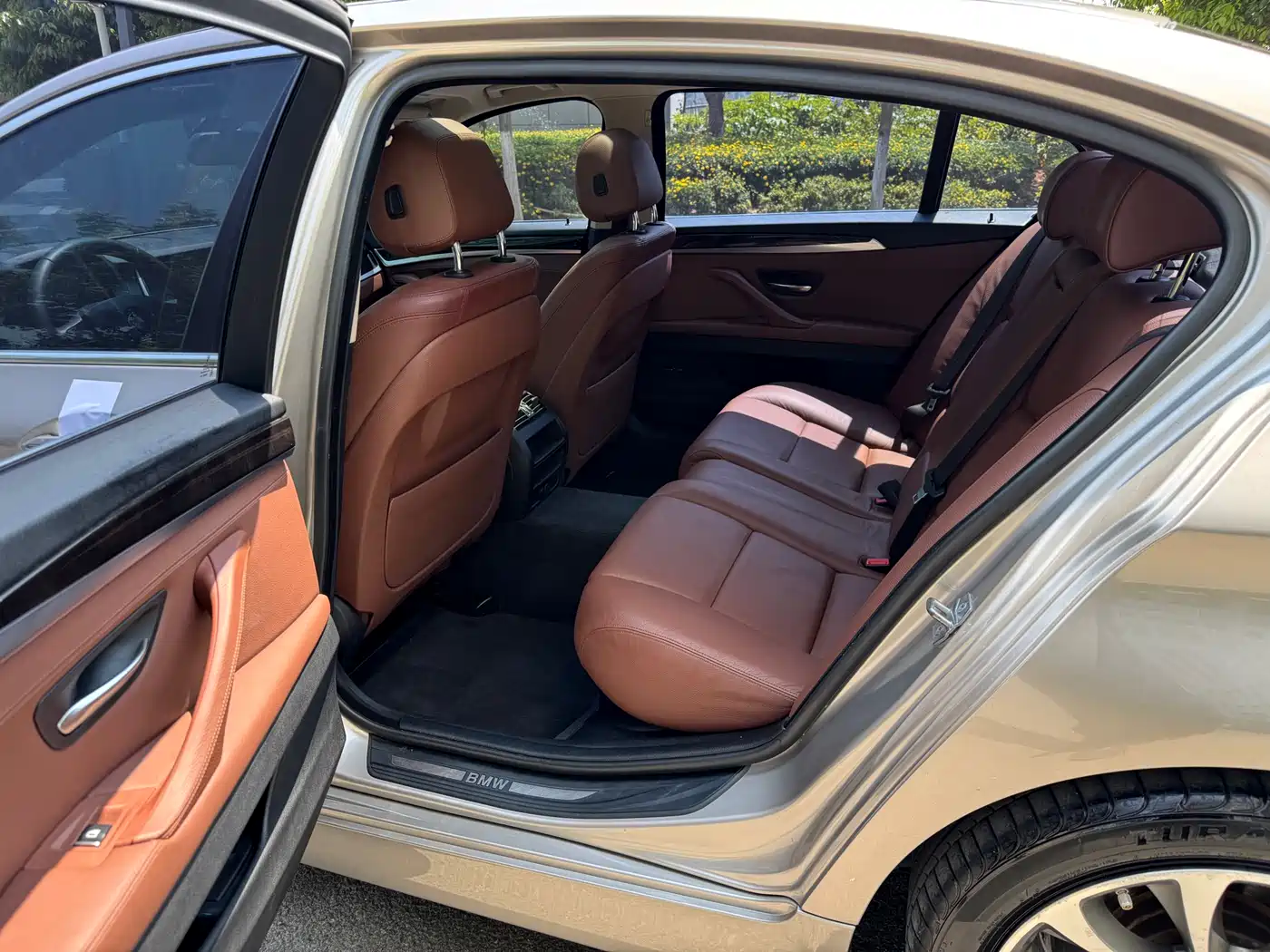 BMW 5 Series 2017 525Li Leading Edition фото 6