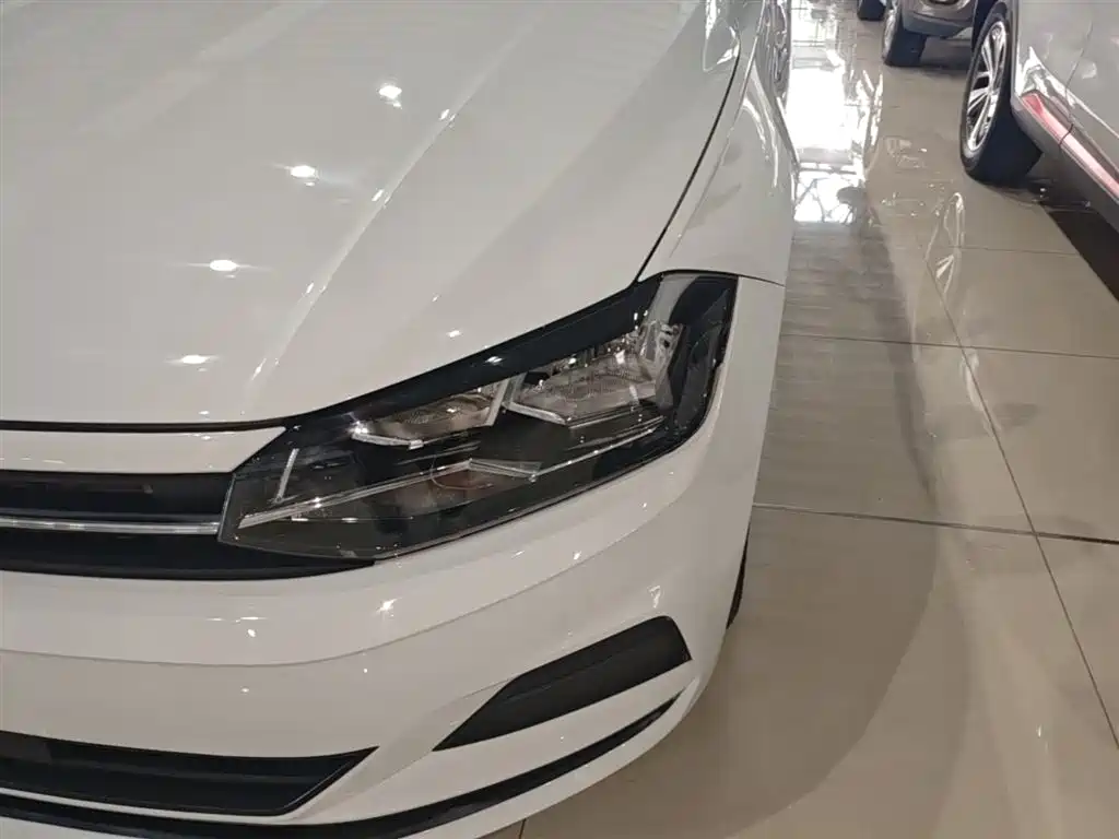 Volkswagen Polo 2023 Plus 1.5L Automatic Colorful Tech Edition фото 24