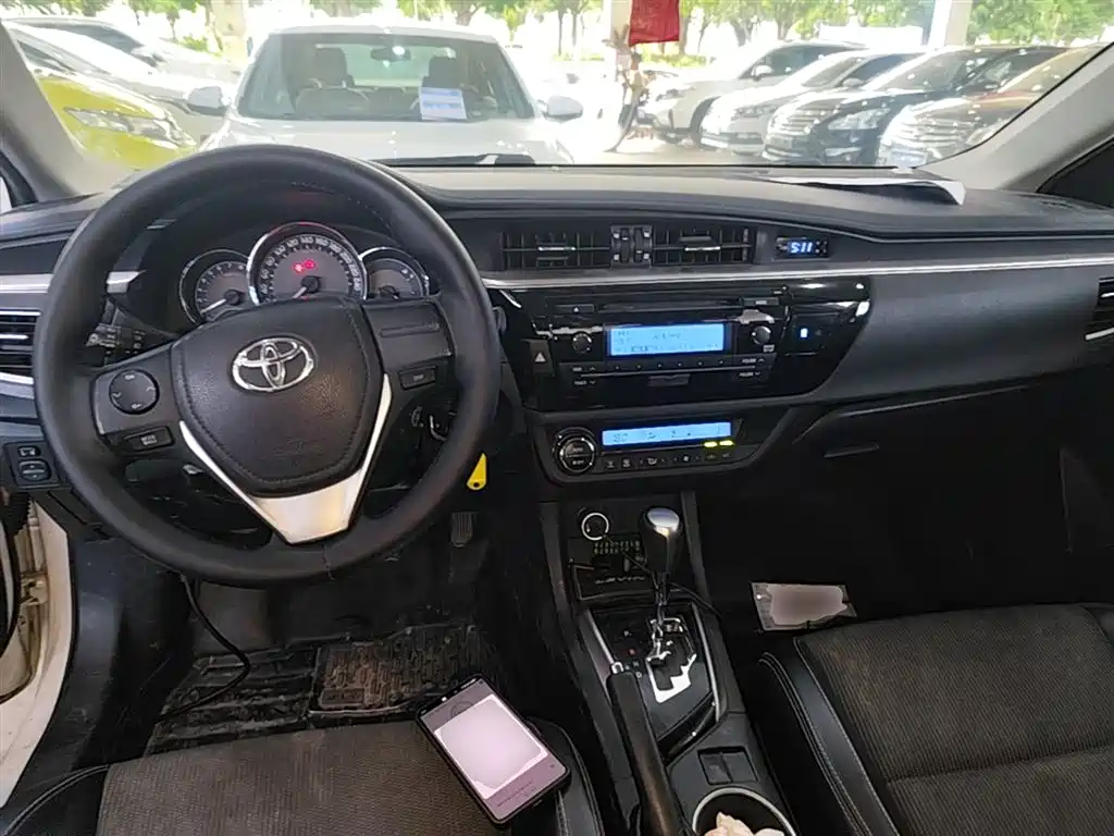 Toyota Levin 2014 1.6G-L CVT Premium Edition фото 10