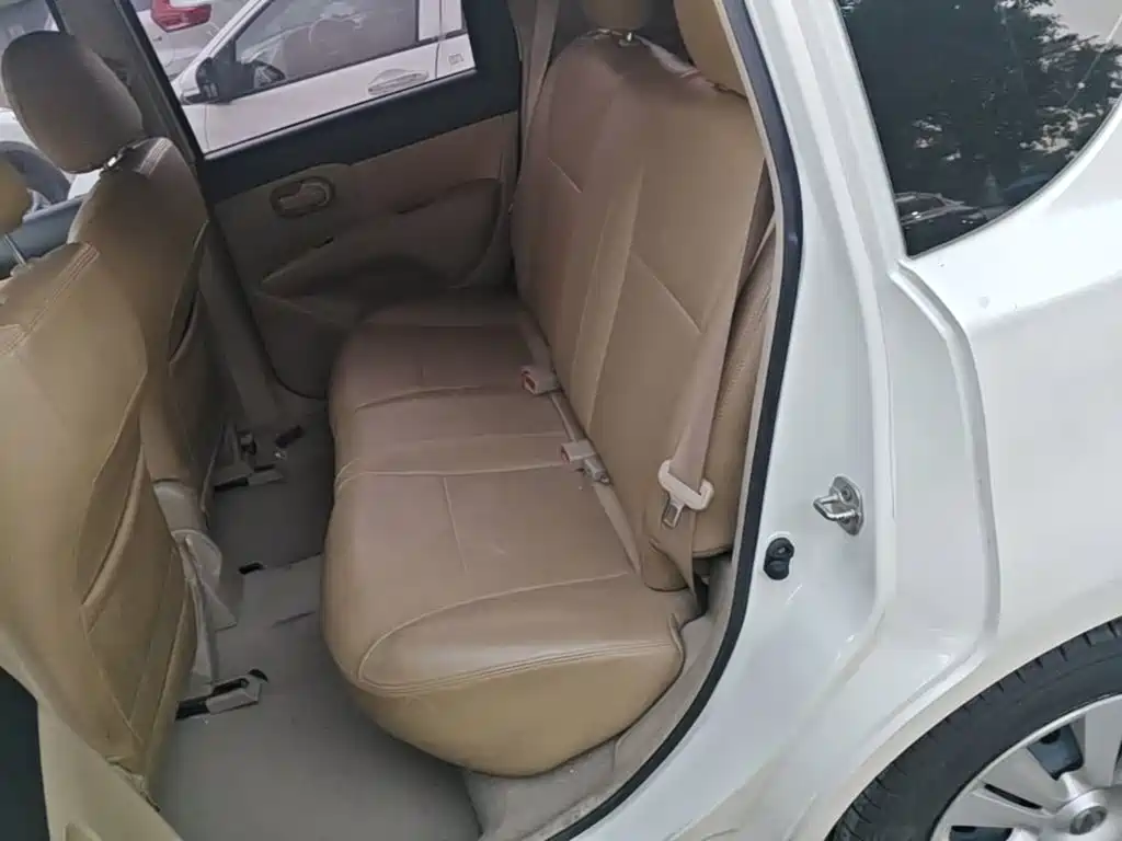 Фото 17 - Nissan Livina