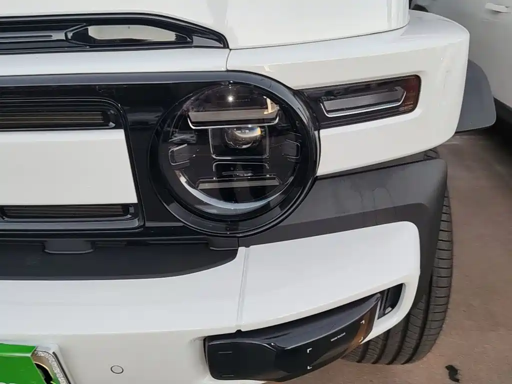 Фото 24 - iCAR V23