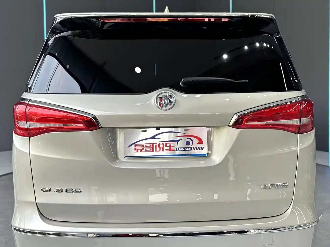 Buick GL8 2018 ES 28T Luxury Type China VI фото 7