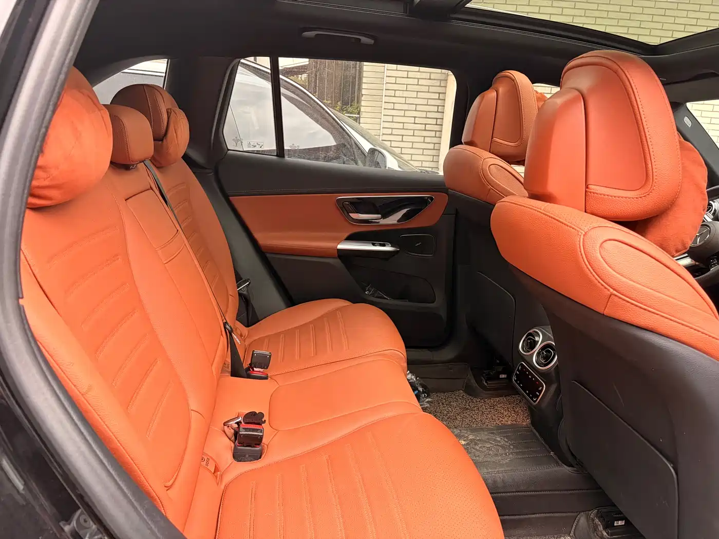 Mercedes-Benz GLC 2023 GLC 260 L 4MATIC Sport 5-seater фото 5