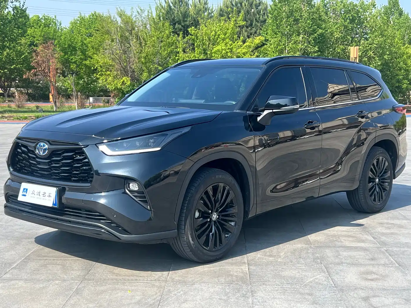 Toyota Highlander 2023 2.5L Smart Hybrid Dual Engine AWD Premium 7-Seater