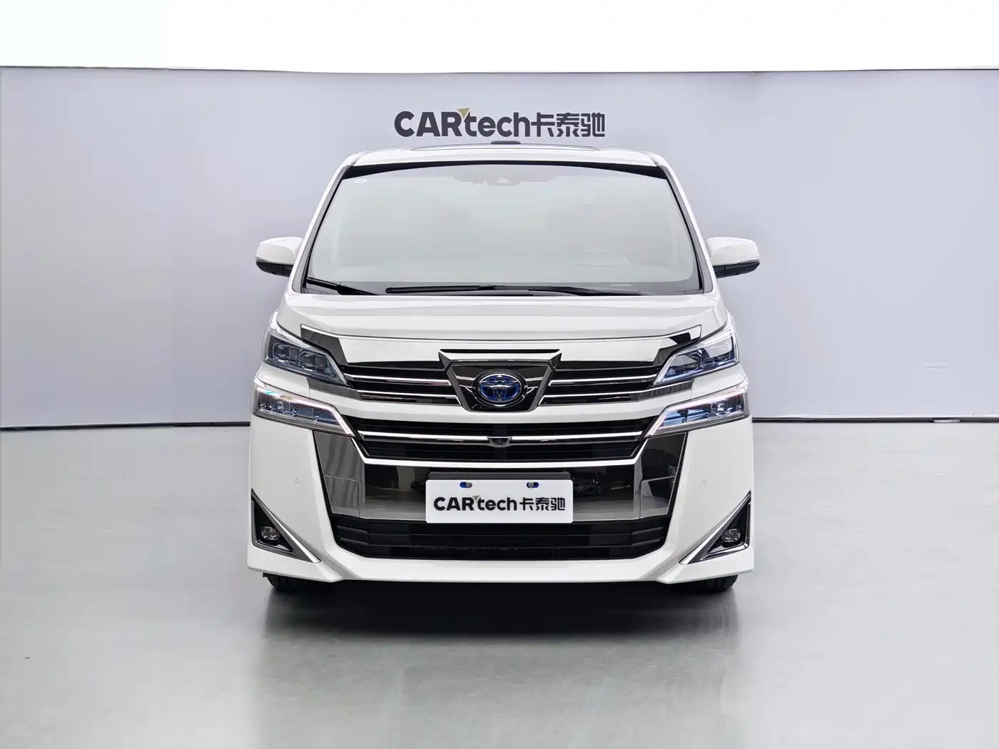 Toyota Vellfire 2019 Hybrid 2.5L HV Premium Edition фото 2