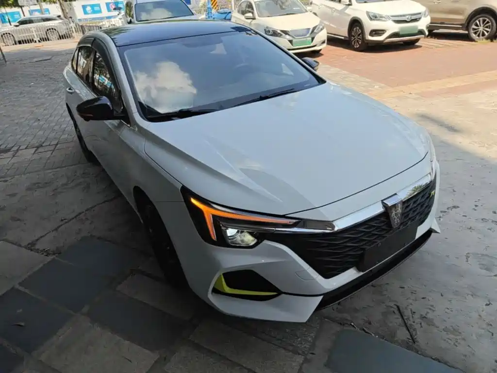Roewe i6 MAX EV 2022 2020 Model 1.5T PHEV Cool Panoramic Sunroof Edition