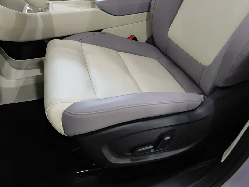 MG MG4 EV 2026 2026 437 Elegant Edition