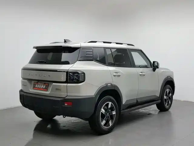 Jetour Freedom 2025 1.5TD DCT Discovery — фото 2