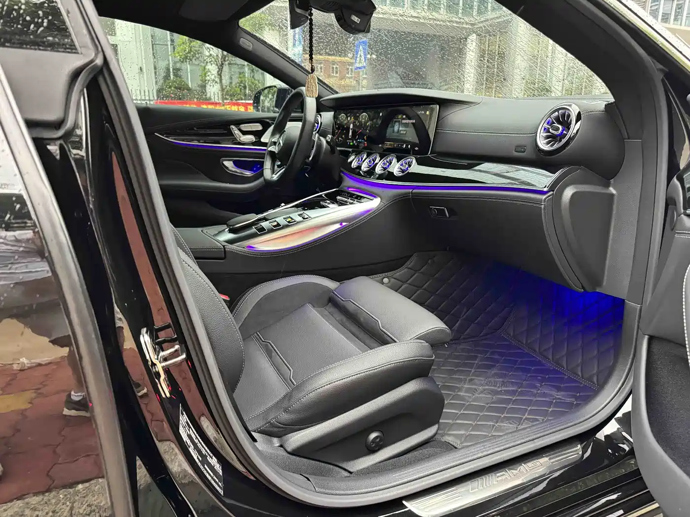 MERCEDES-BENZ AMG GT