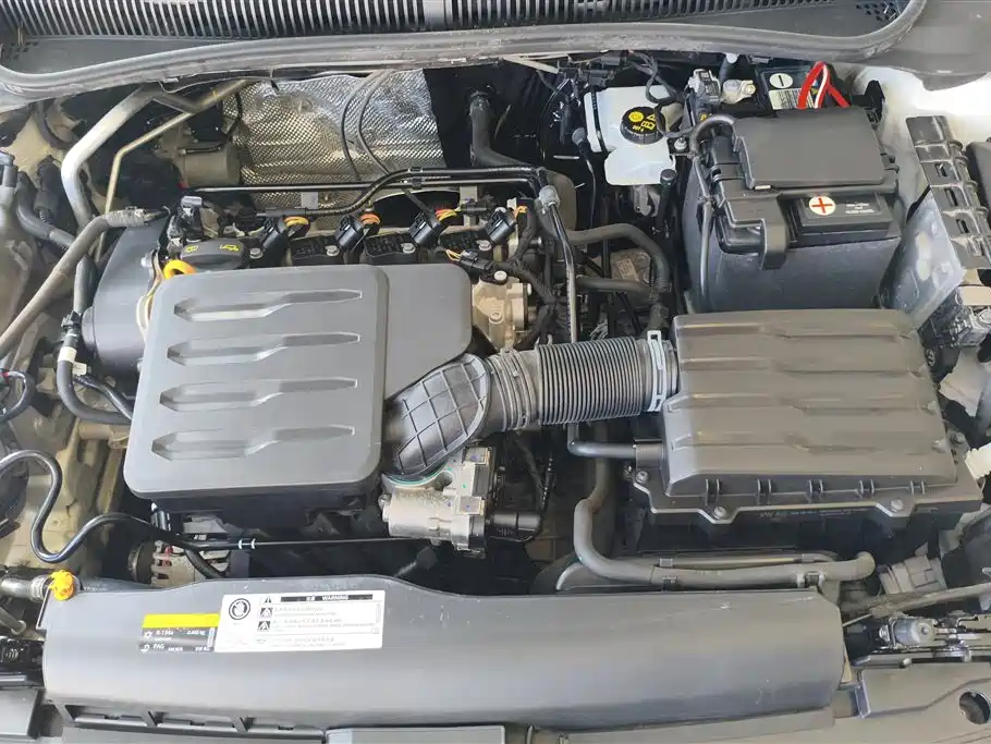 Volkswagen Polo 2021 Plus 1.5L Automatic Colorful Tech Edition фото 10