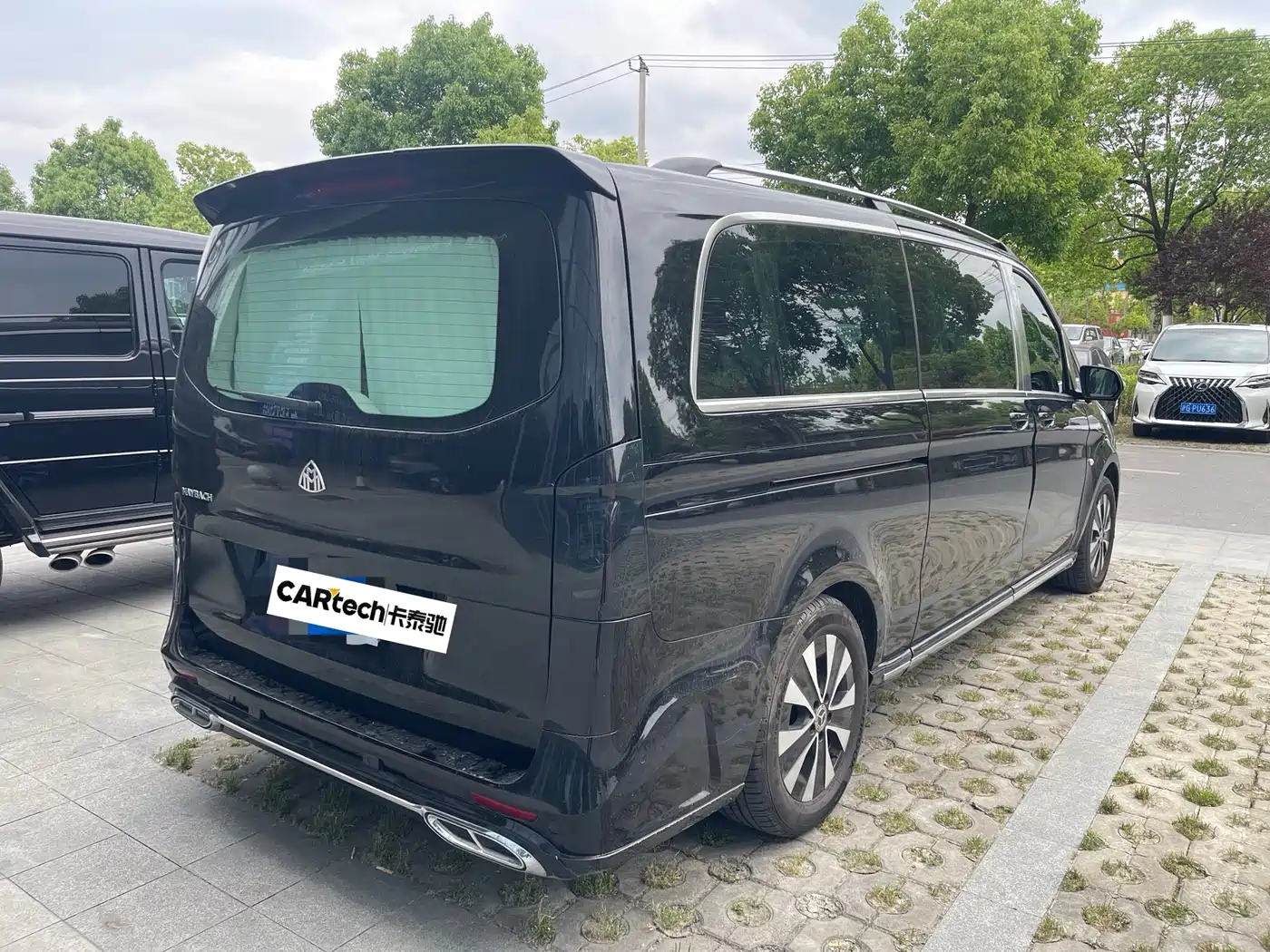Mercedes-Benz Vito 2023 2.0T Business 7-Seater фото 3