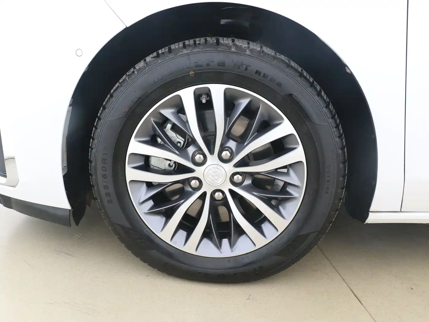 Buick GL8 2021 ES Landlord 653T Premium фото 10