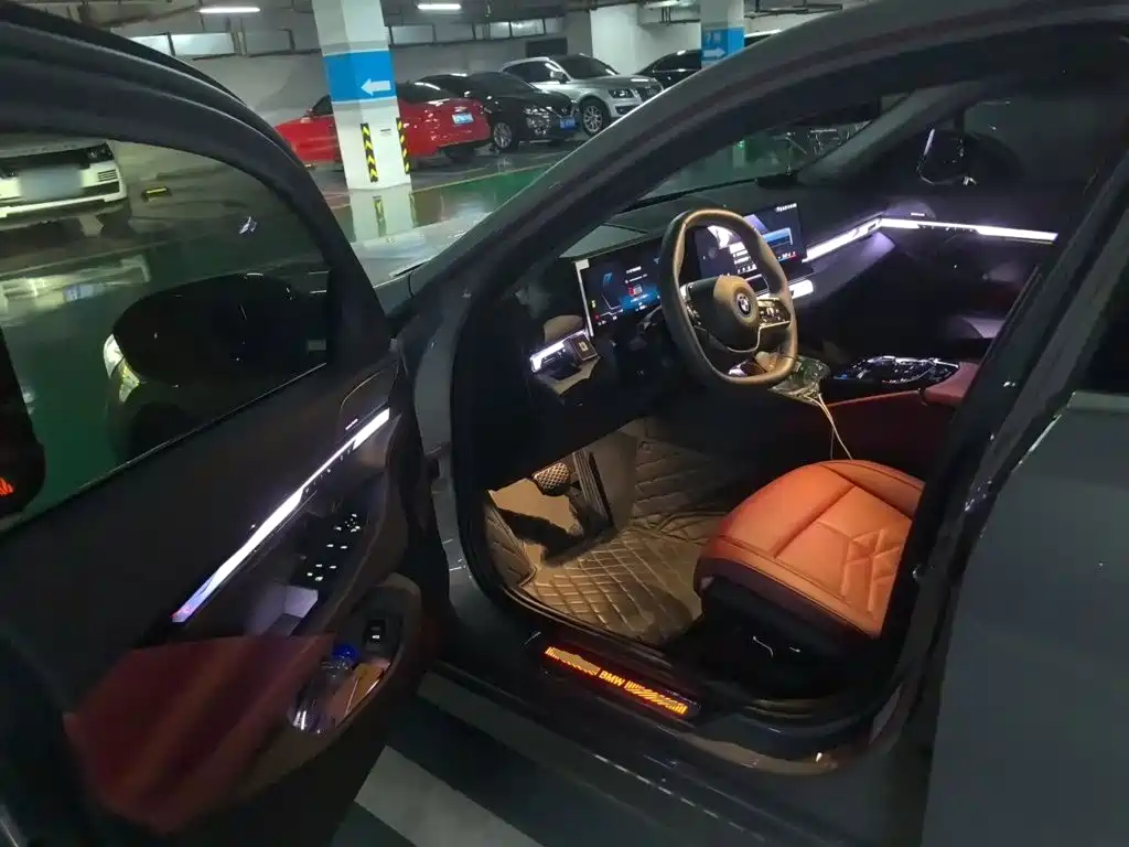 BMW i5 2024 2024 eDrive 35L Premium Luxury Package