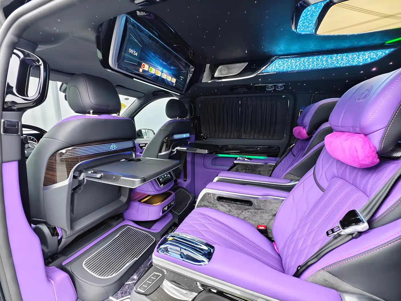 Mercedes-Benz Vito 2024 2.0T Business 7-Seater фото 22
