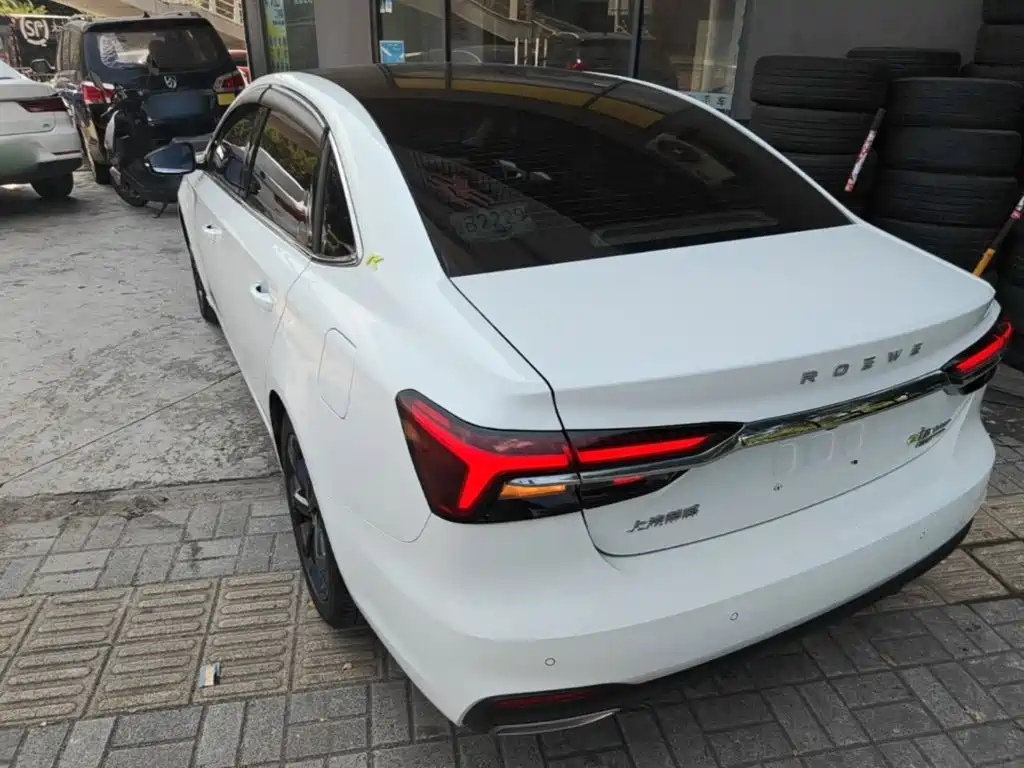 Photo 5 - Roewe i6 MAX EV