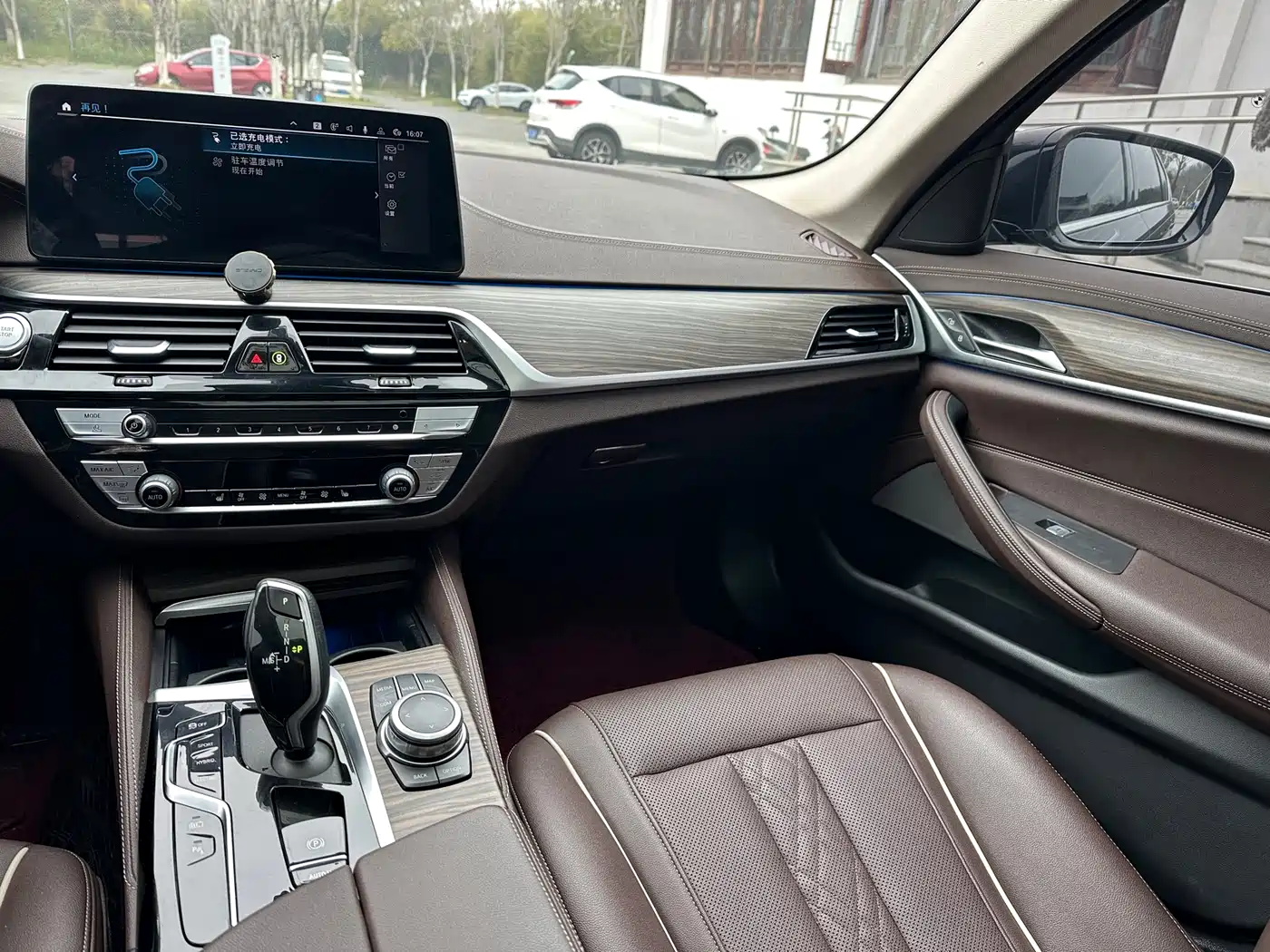 BMW 5 Series New Energy 2022 Facelift 535Le Luxury Package фото 15