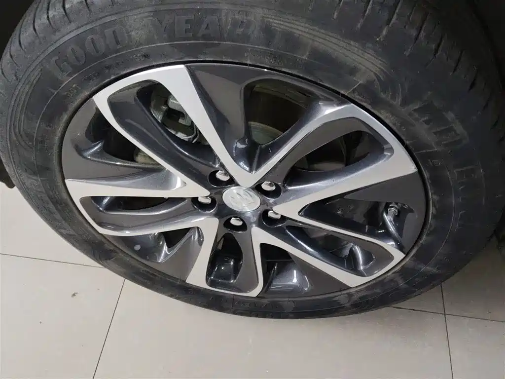 Buick Encore 2020 20T CVT Elite Model фото 25