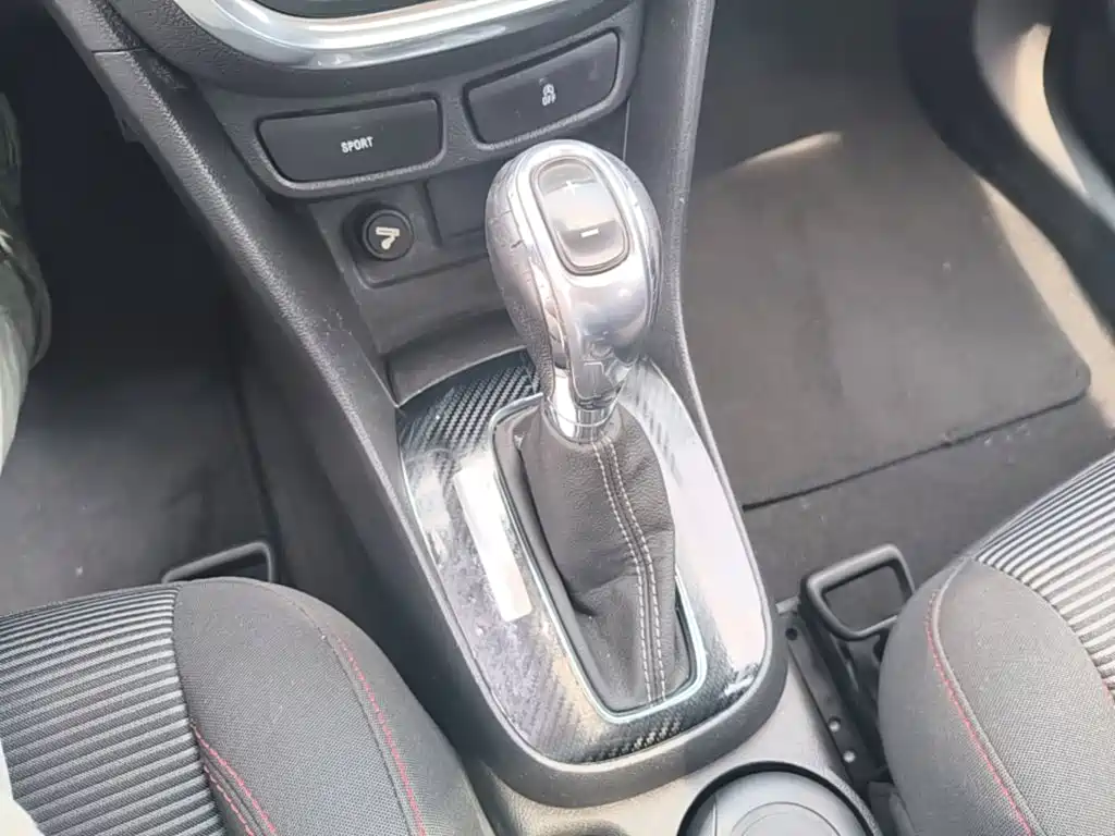 Фото 14 - Buick Encore